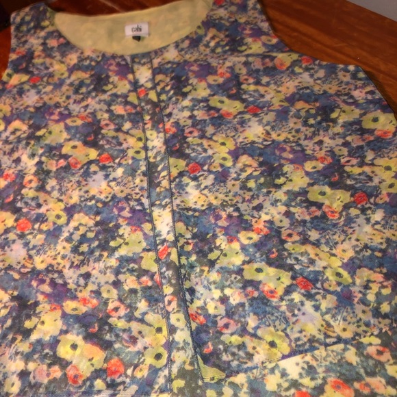 NWOT Cabi silky chiffon like long floral sleeveless shirt L - Picture 5 of 9